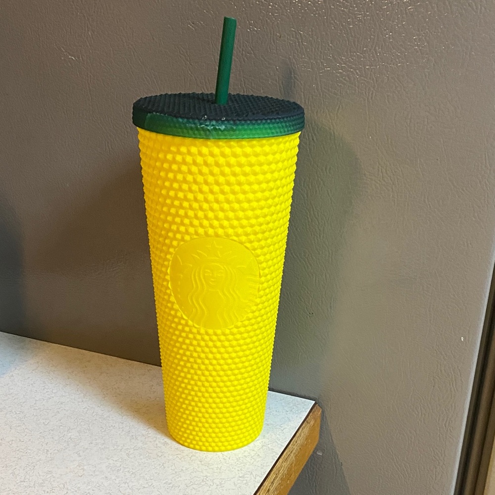 Starbucks 24oz Pineapple studded tumbler w/ Green Lid- lid had crack- repaired.